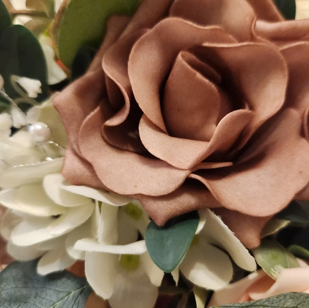 Ling’s Moments Bridal Bouquet in Dusty Rose & Cream Wedding, Like New Plus Extra